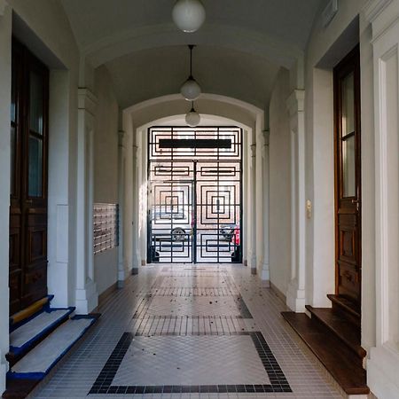 French Touch: Romantyczny Apartament W Kamienicy Warsawa Bagian luar foto